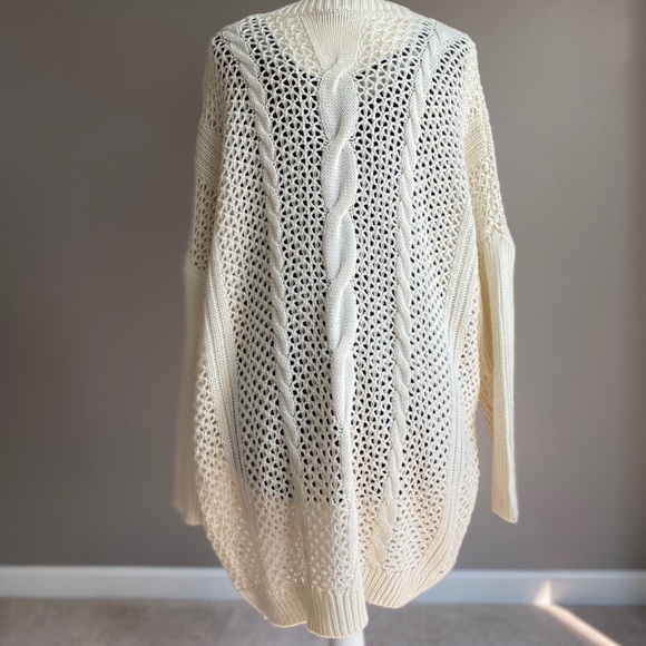 Cable Knit Oversized Cocoon Cardigan - Picture 4 of 9